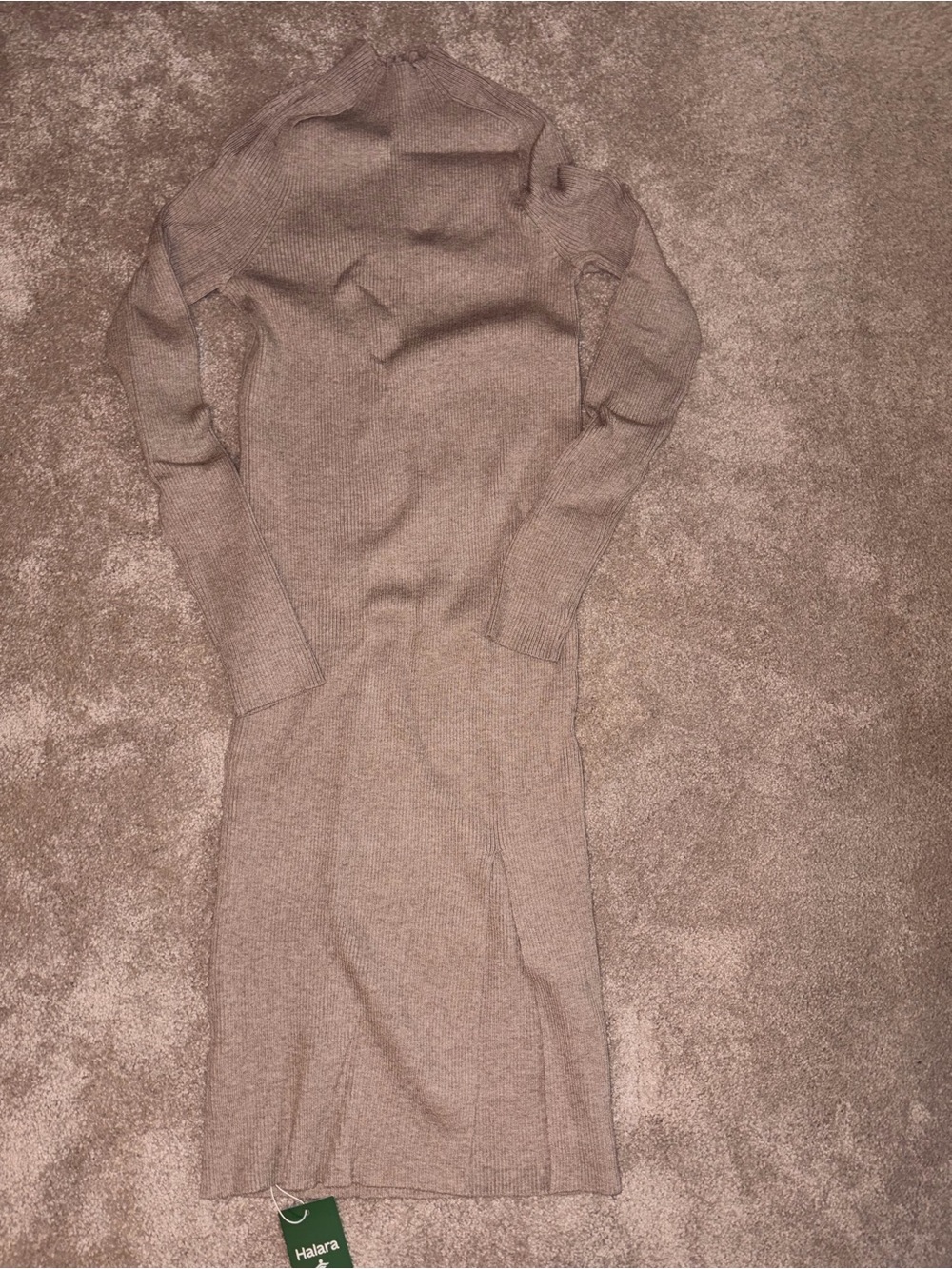 HALARA Ribbed Long-Sleeve Bodycon Dress